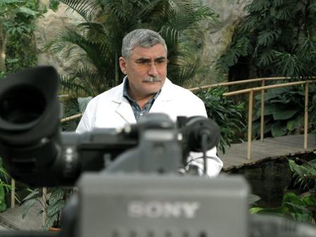 Зад кулисите